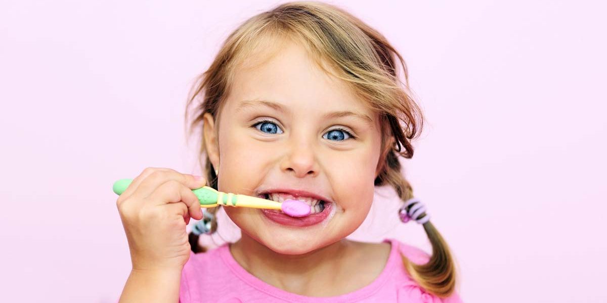 CONSEJOS DE SALUD DENTAL PARA LA VUELTA AL COLE