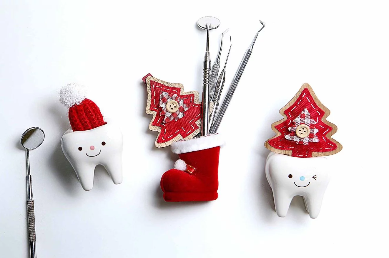 Cuatro consejos para cuidar de tus dientes en Navidad